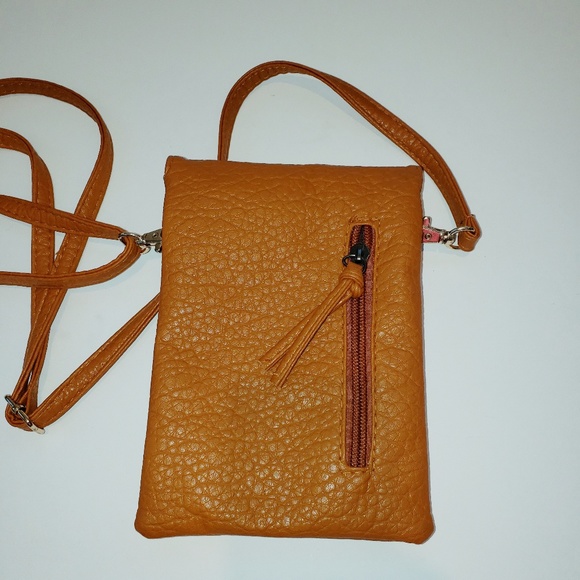Vegan leather crossbody - Picture 2 of 4